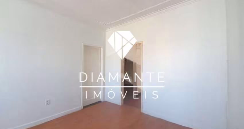 Casa com 3 quartos à venda na Rua Antônio Divan, Teresópolis, Porto Alegre