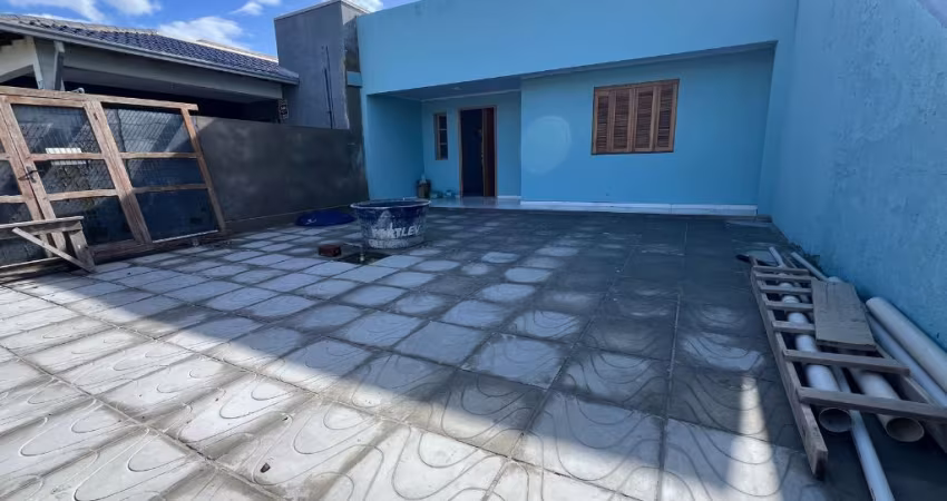 CASA NO CENTRO DE CIDREIRA, PERTO DA CONCHA ACÚSTICA