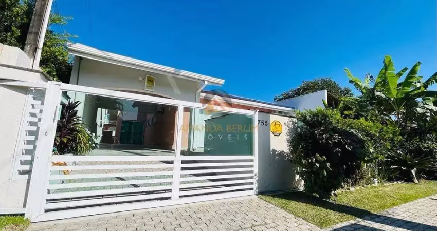 Casa 05 suítes 4 vagas Atami Pontal do Paraná