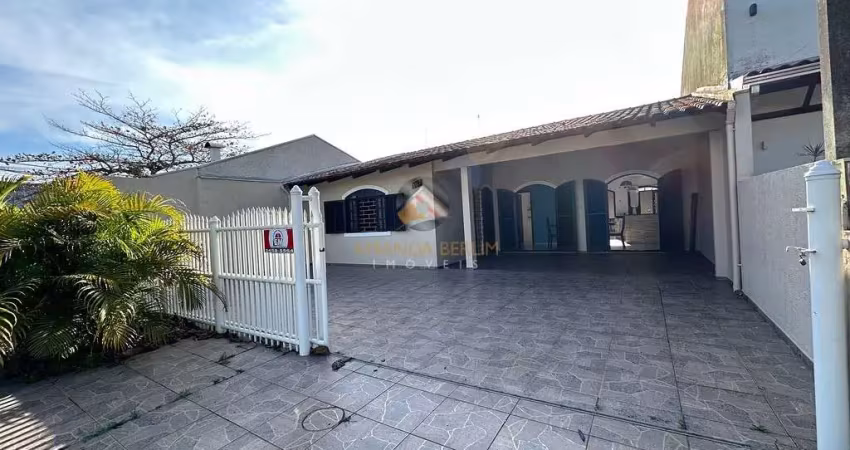 Casa com 3 quartos à venda no Perequê, Matinhos 