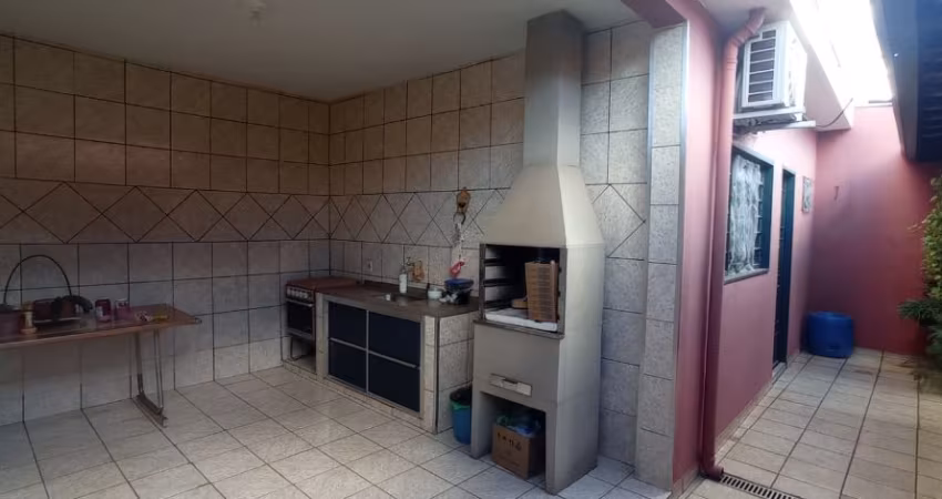 Casa com Edícula no Ipiranga