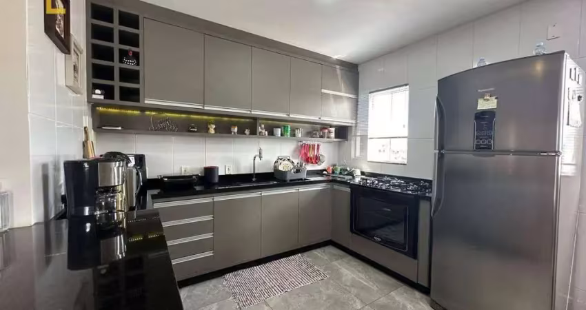 Cobertura com 3 dormitórios à venda, 118 m² por R$ 395.000,00 - Iririú - Joinville/SC