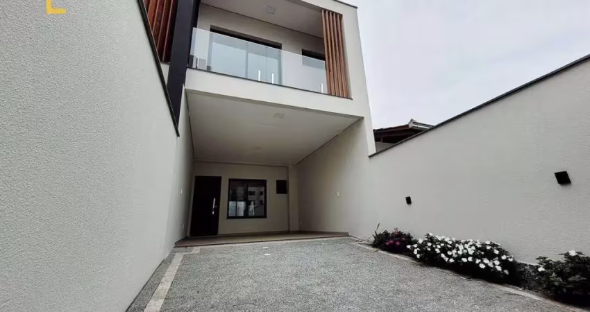 Casa com 3 quartos à venda no Saguaçu, Joinville 