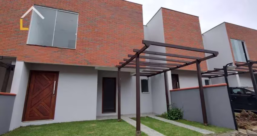 Casa com 3 dormitórios à venda, 113 m² por R$ 440.000,00 - Itaum - Joinville/SC