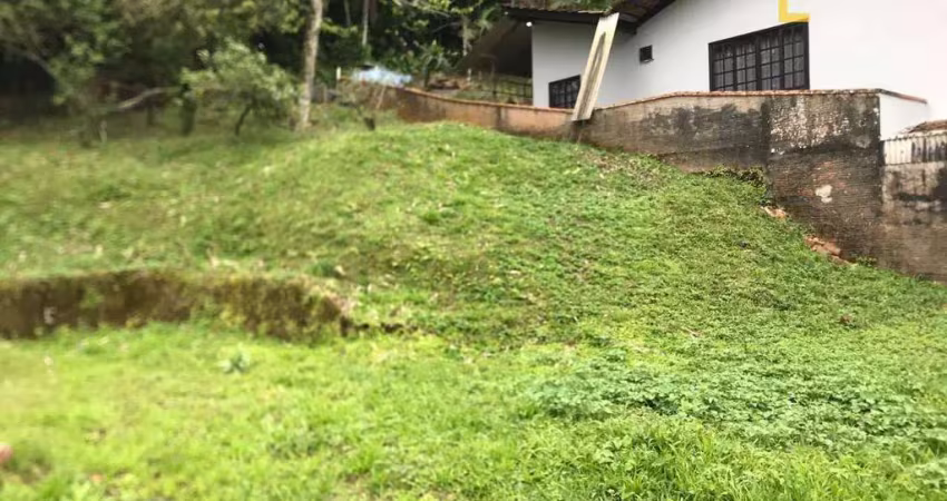 Terreno à venda, 1430 m² por R$ 650.000,00 - São Marcos - Joinville/SC