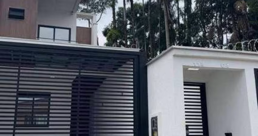 Casa com 3 dormitórios à venda, 159 m² por R$ 1.340.000,00 - América - Joinville/SC