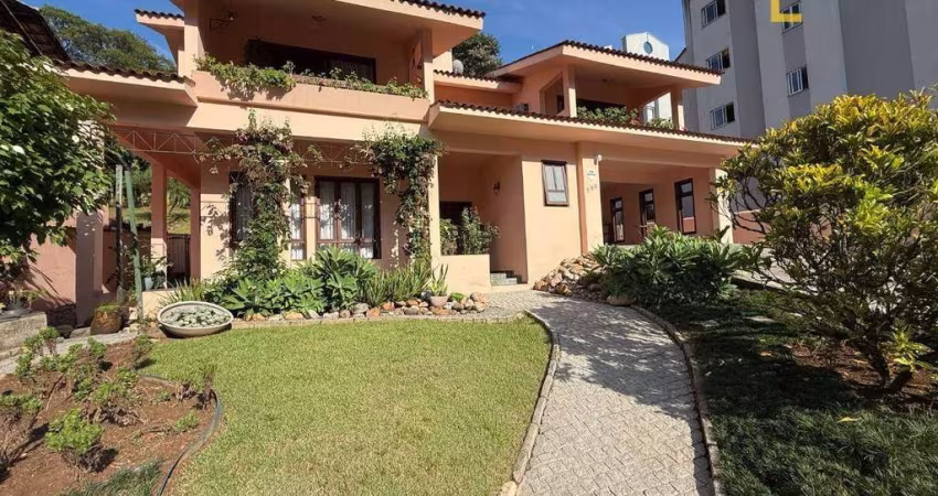 Casa à venda no Anita Garibaldi em Joinville