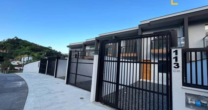 Casa com 2 dormitórios à venda, 64 m² por R$ 485.000,00 - Anita Garibaldi - Joinville/SC
