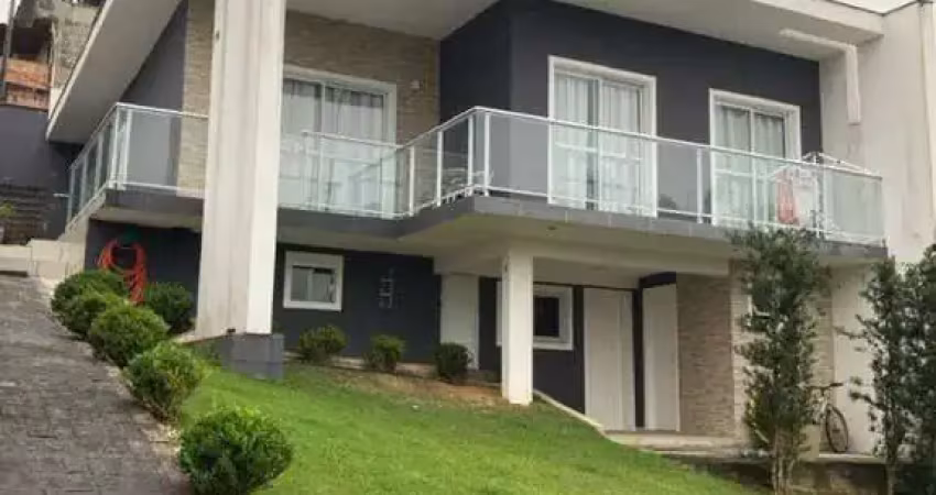 Casa com 3 dormitórios à venda, 154 m² por r$ 750.000,00 - iririú - joinville/sc