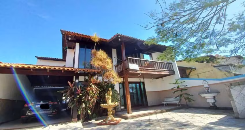 Asset Imóveis vende casa Alto Padrão, 4 quartos (2suítes), 360 m² por R$ 1.700.000 - Piratininga - Niterói/RJ