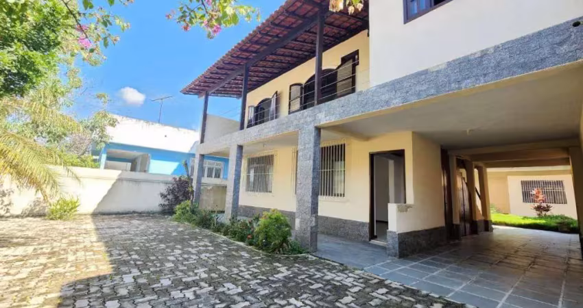 Asset Imóveis vende casa triplex com 6 quartos (4suítes), 340 m² por R$ 890.000 - Itaipu - Niterói/RJ