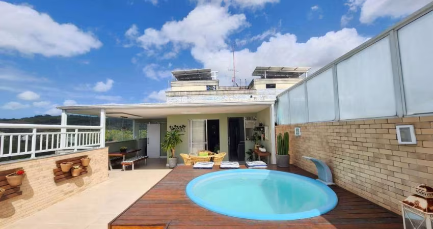 Asset Imóveis vende cobertura linear com 2 quartos (1suíte), 140m², por R$ 590.000 - Maria Paula - São Gonçalo/RJ