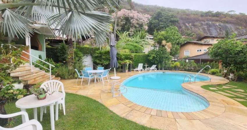 Asset Imóveis vende casa duplex Alto Padrão em Itacoatiara, com 5 quartos (2suítes sendo 1 master), 580m², por R$ 2.800.000