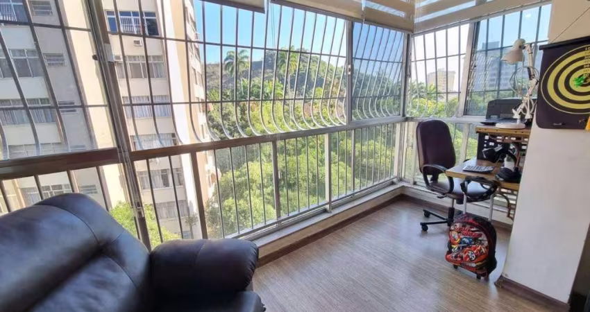Asset Imóveis vende apartamento com varanda e 2 quartos (1suíte), 90m², por R$ 595.000 - Boa Viagem - Niterói/RJ