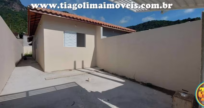 Casa para Venda em Caraguatatuba, Jaraguazinho, 2 dormitórios, 1 suíte, 2 banheiros, 1 vaga