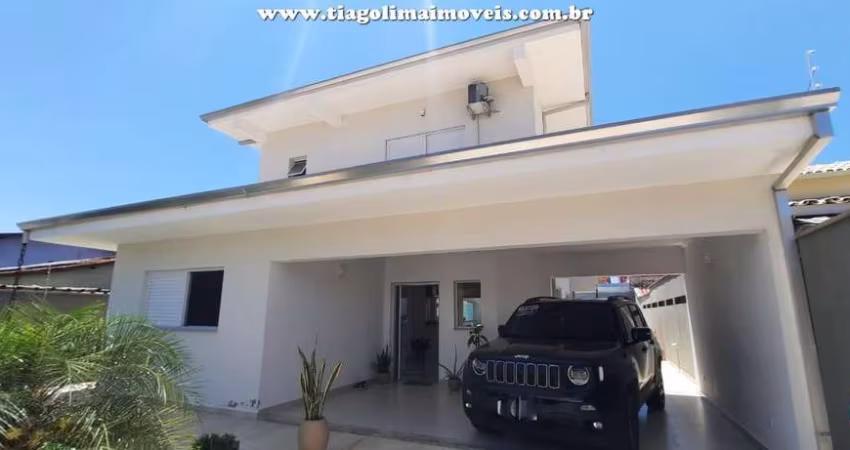 Sobrado para Venda em Caraguatatuba, Jardim Britânia, 4 dormitórios, 2 suítes, 4 banheiros, 6 vagas