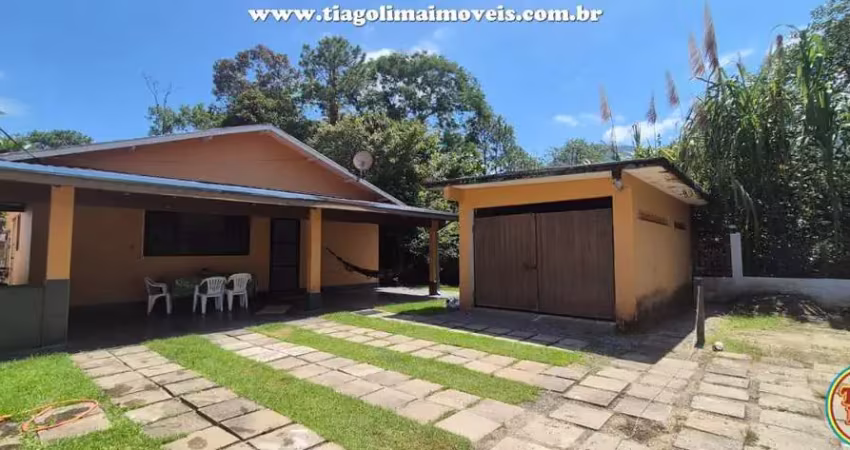Casa para Venda em Ubatuba, Ubatumirim, 3 dormitórios, 1 suíte, 2 banheiros, 3 vagas