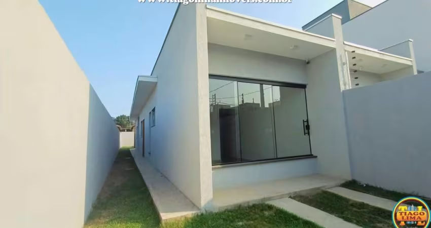 Casa para Venda em Caraguatatuba, Balneário dos Golfinhos, 2 dormitórios, 1 suíte, 2 banheiros, 1 vaga