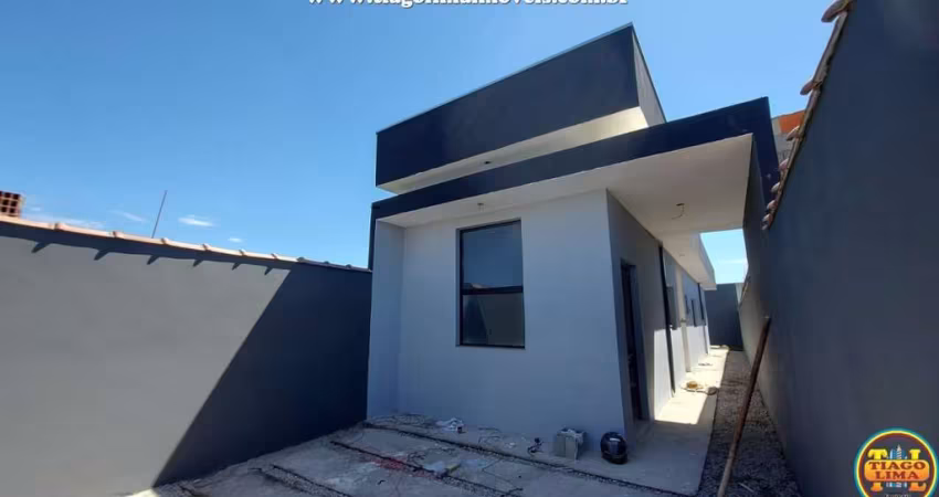 Casa para Venda em Caraguatatuba, Balneário dos Golfinhos, 2 dormitórios, 1 suíte, 2 banheiros, 1 vaga