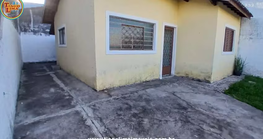Casa para Venda em Caraguatatuba, Jardim Jaqueira, 2 dormitórios, 1 banheiro, 1 vaga