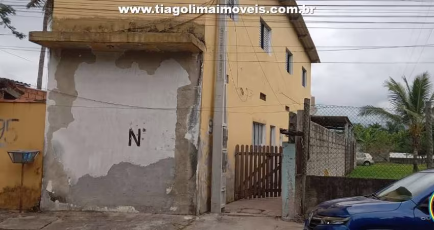 Sobrado para Venda em Caraguatatuba, Barranco Alto, 4 dormitórios, 2 banheiros
