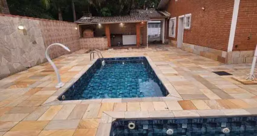 Casa para locação em caraguatatuba, martim de sá, 3 dormitórios, 1 suíte, 2 banheiros, 6 vagas