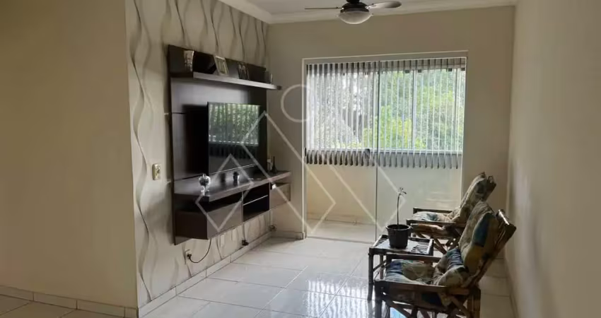 Apartamento com 3 quartos, 78 m², à venda por R$ 180.000