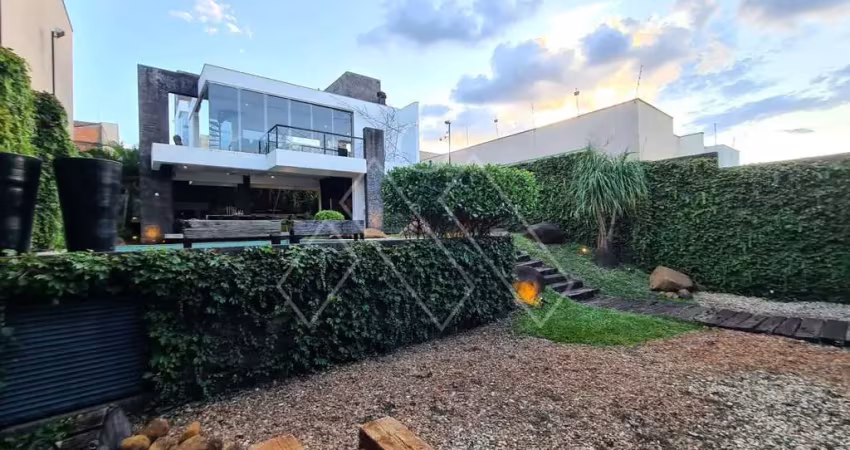 Casa moderna e diferenciada, exclusiva para  projetos fascinantes e com vista deslumbrante...