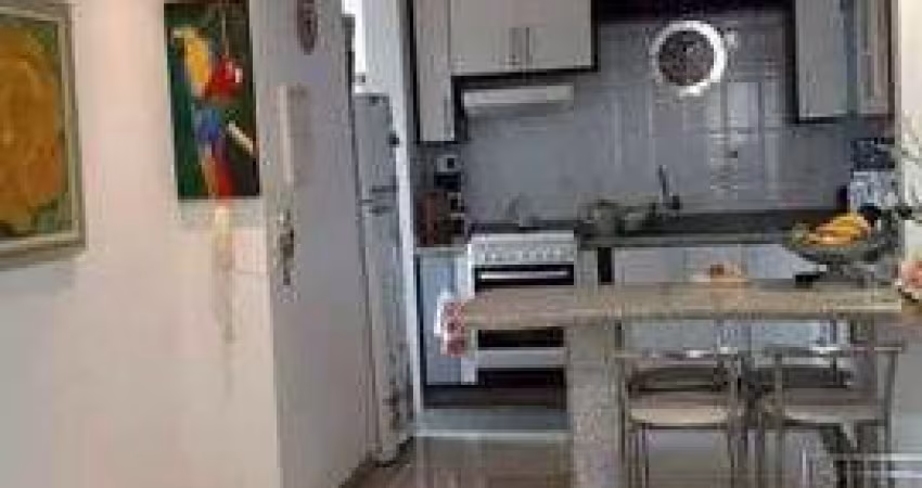 Excelente apartamento próximo à Praça Santa Terezinha