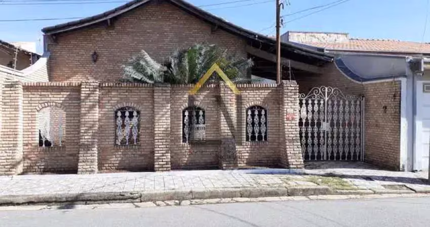 Casa para Venda com 4 dormitórios, no Bairro da Independência em Taubaté