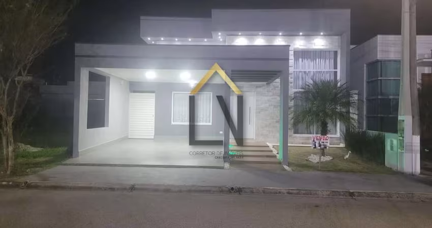 Excelente Casa à Venda no Condomínio Tecoara com Piscina - Taubaté/SP