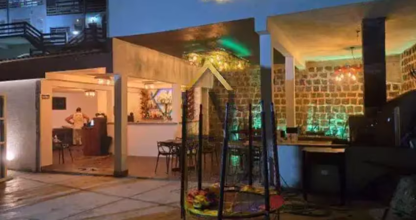 Oportunidade única na praia grande – mansão com potencial comercial e resid