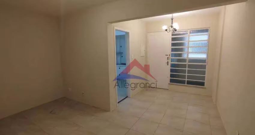 More no centro de são paulo em apartamento todo reformado com  de 1 quarto e 1 vaga de garagem coberta