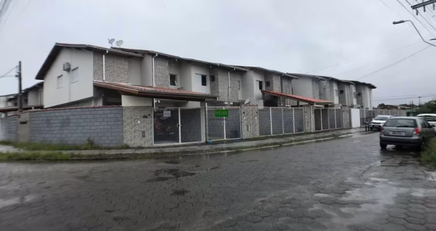 Excelente sobrado a venda  Pontal Santa Marina, Caraguatatuba-Sp