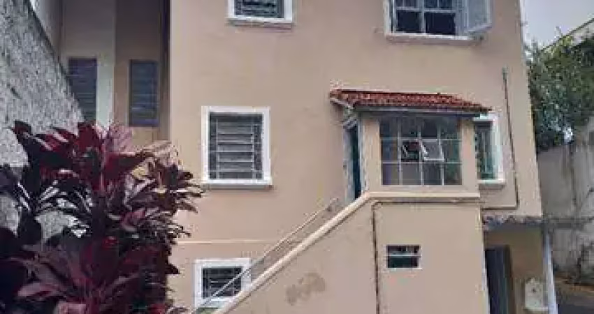 Vendo casa sobrado com 3 quartos em um excelente bairro, santo amaro