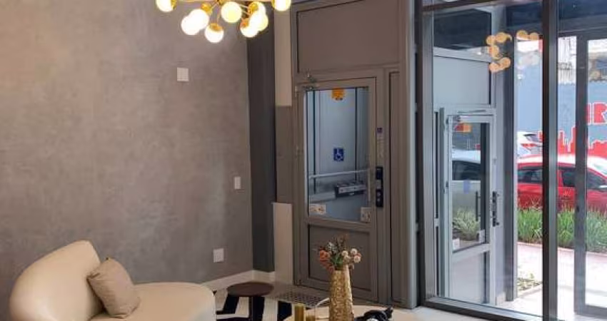 Studio com 25m2 de área útil - 1 suíte + coz + sacada na Vila Clementino