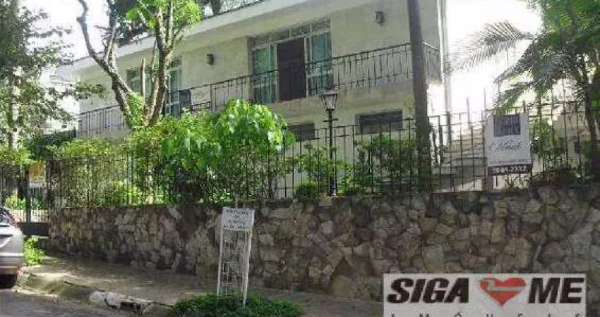 CASA COM PISCINA, 635m2 DE ÁREA CONSTRUIDA NO JARDIM MARAJOARA