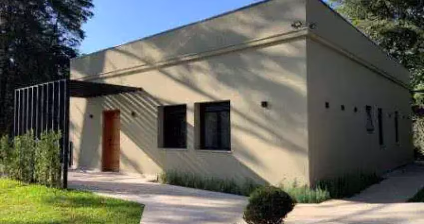 Vende-se ou aluga-se casa nova na estancia/ área privativa de 405m²