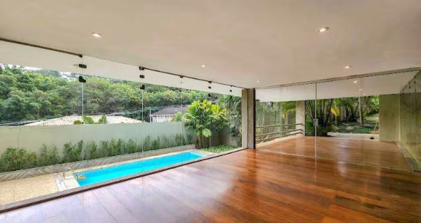 MORUMBI VENDA CASA 5 SUÍTES ESCRITÓRIO DESPENSA 8VGS 900m2 A.C $6.000.000