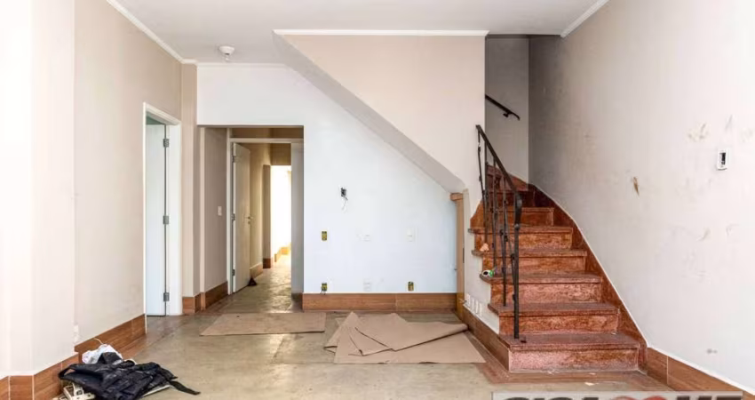 Casa comercial no Campo Belo com 385m²/Locação R$ 16.000,00
