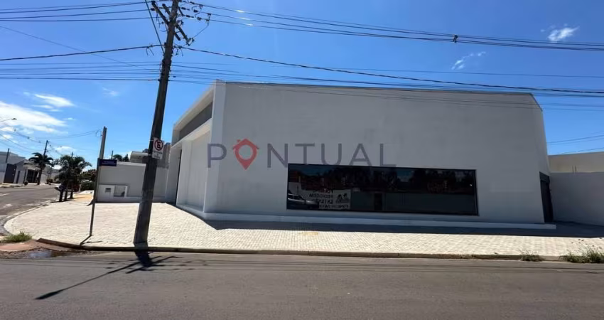 Barracão Comercial à venda em Marília-SP,  430m² de área!