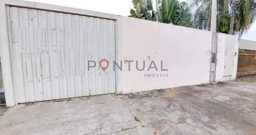 Casa à venda em Marília-SP, bairro Jardim Maria Izabel: 2 quartos, 1 suíte, 1 sala, 1 banheiro, 4 vagas, 250m².