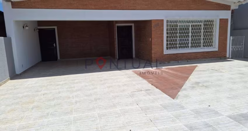 Maravilhosa casa à venda em Marília-SP, no Jardim Cavallari: 2 quartos, 1 sala, 3 banheiros, 4 vagas de garagem, 143m² de área.