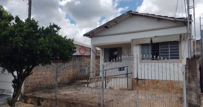 Casa com 3 quartos à venda no Jardim Califórnia, Marília 