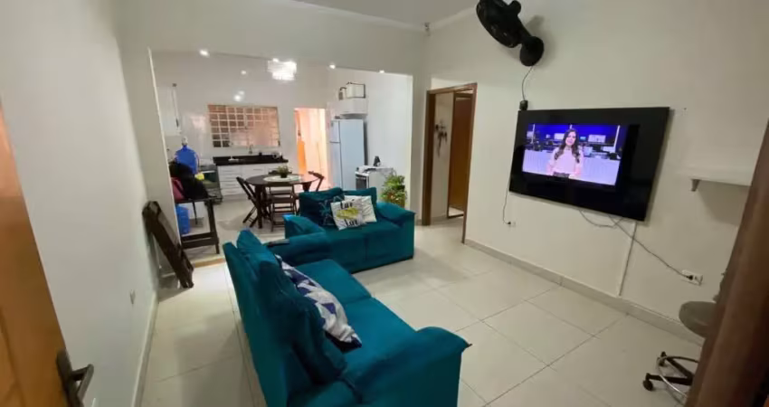 Casa à venda em marília na região do bairro palmital. agende uma visita!