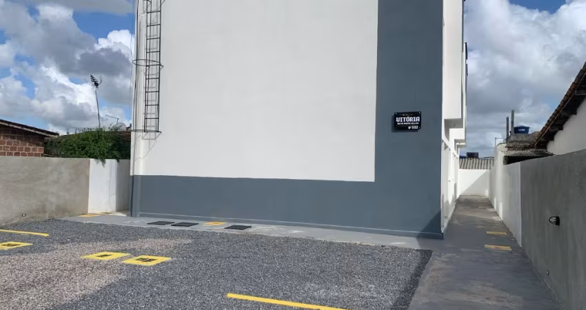 EXCELENTE OPORTUNIDADE de casa com 2 quartos em Abreu e Lima