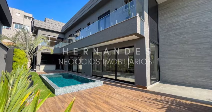 Casa nova e a venda em Alphaville nunca habitada