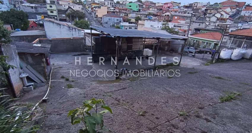 Excelente oportunidade! Terreno no coração do centro de Barueri, com 635m² de área e localizado na travessa da rua Campos Sales.