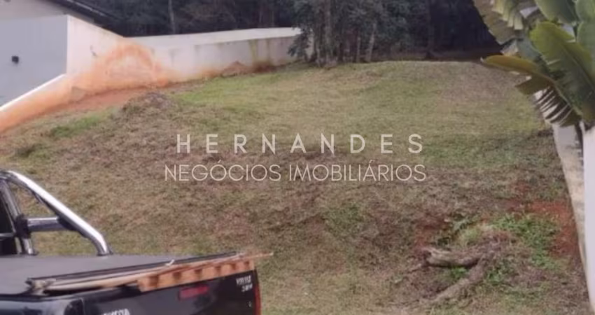 Terreno em Condomínio à Venda em Santana de Parnaíba-SP, Aldeia da Serra: 250m² de área!