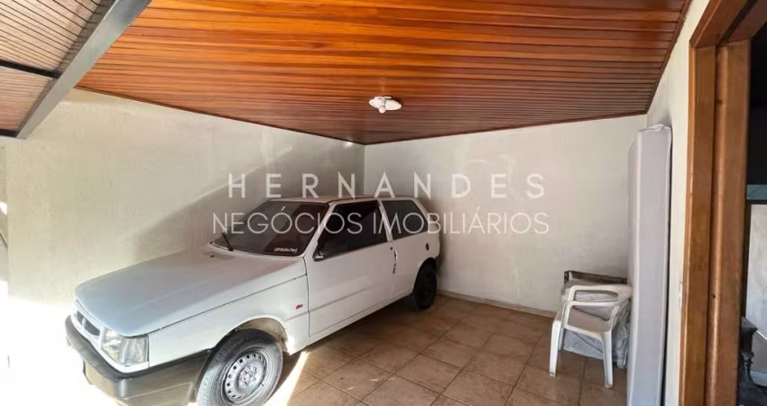 Imperdível: Casa à venda em Barueri-SP, Jardim Santa Cecília, 3 quartos, 1 suíte, 2 salas, 3 banheiros, 3 vagas, 180m²!